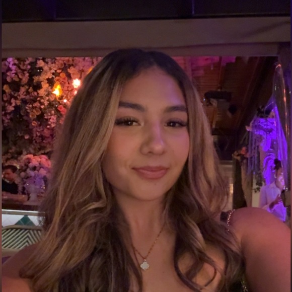 bellabarr24